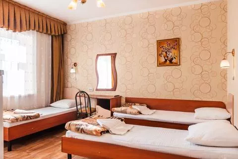 3 местный «стандарт» с балконом. Гостиница "СемьЯ". Лазаревское 3 местный «стандарт» с балконом. Гостиница "СемьЯ". Лазаревское