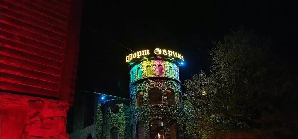 . Отель Отель Форт Эврика. Красная Поляна