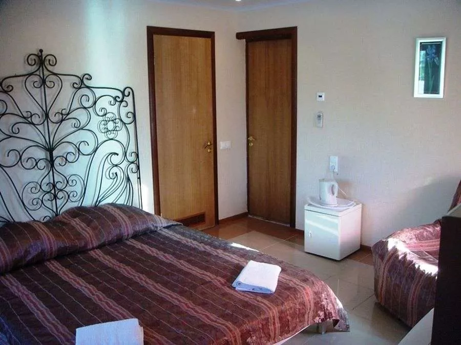 . "Эллинг 142-143". Лазаревское