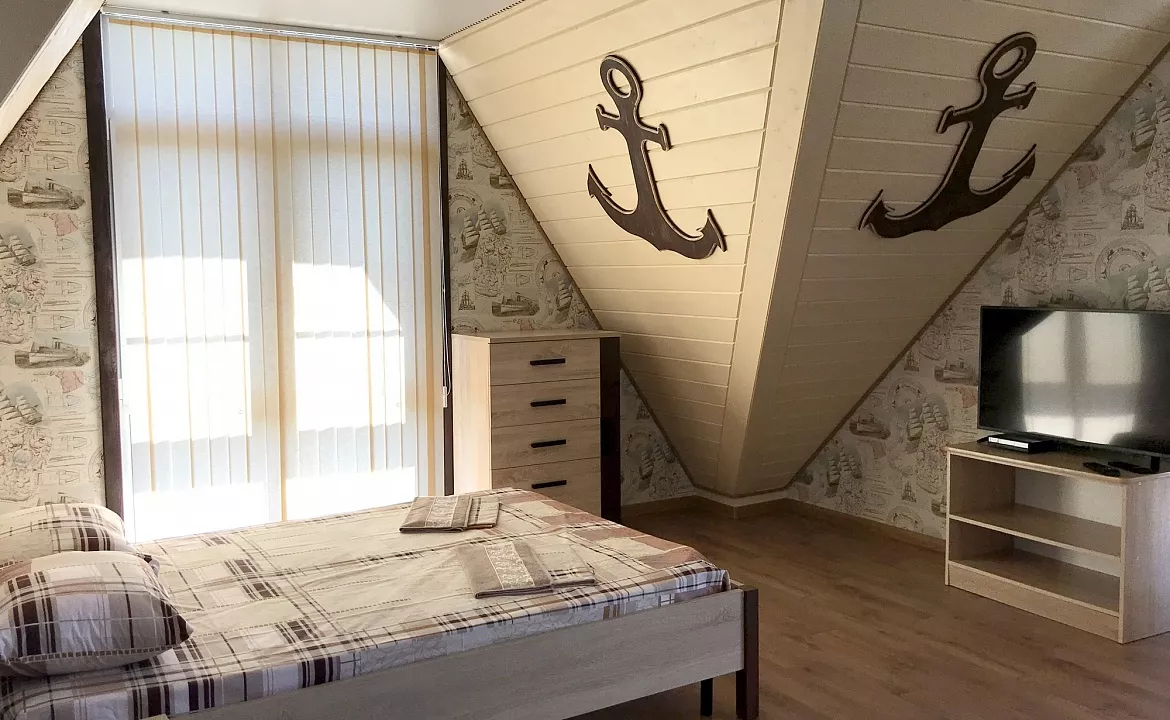 Двухместный номер ЛЮКС с кухней и балконами. Гостевой комплекс "Буэнос Диас". Совет-Квадже