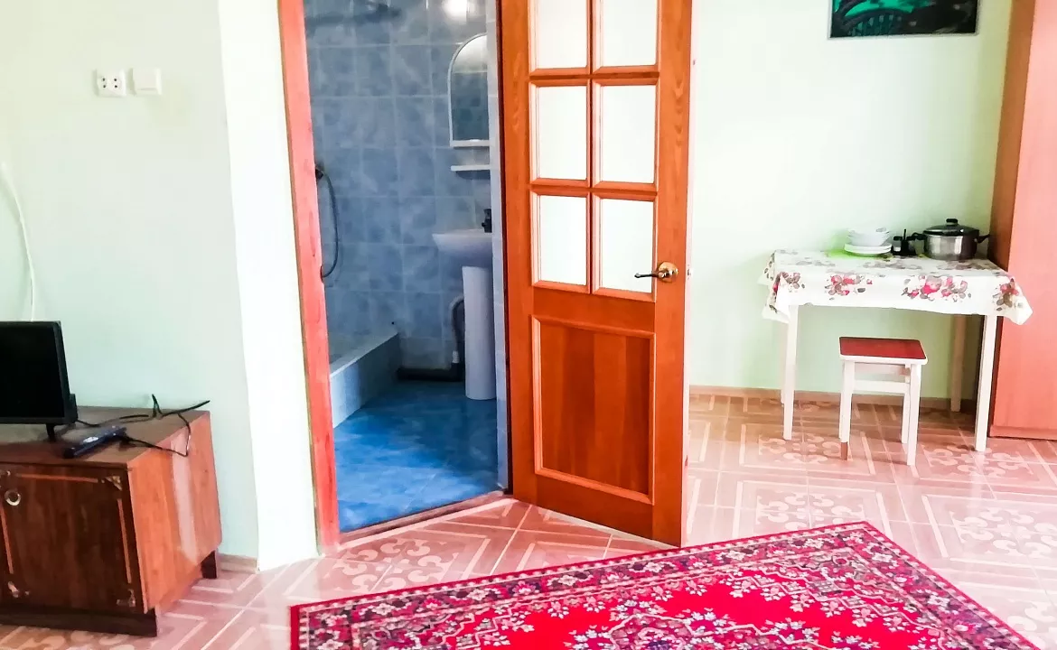 Люкс 4+1 мест - №11, №13 . Гостевой дом Сибирь. Голубицкая Люкс 4+1 мест - №11, №13 . Гостевой дом Сибирь. Голубицкая