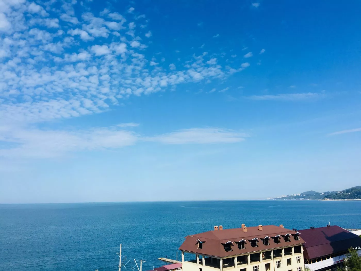 . Квартира в многоквартирном доме Просвещения 147/1. Адлер