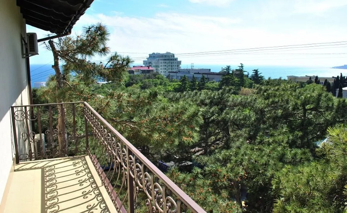 «Люкс». Отель Вилла Сосновый бор. Гаспра