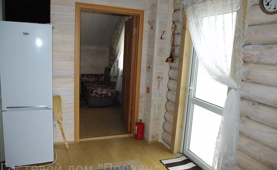 Двухкомнатные апартаменты- ЮГ. Гостевой дом «ПРОВАНС». Витино