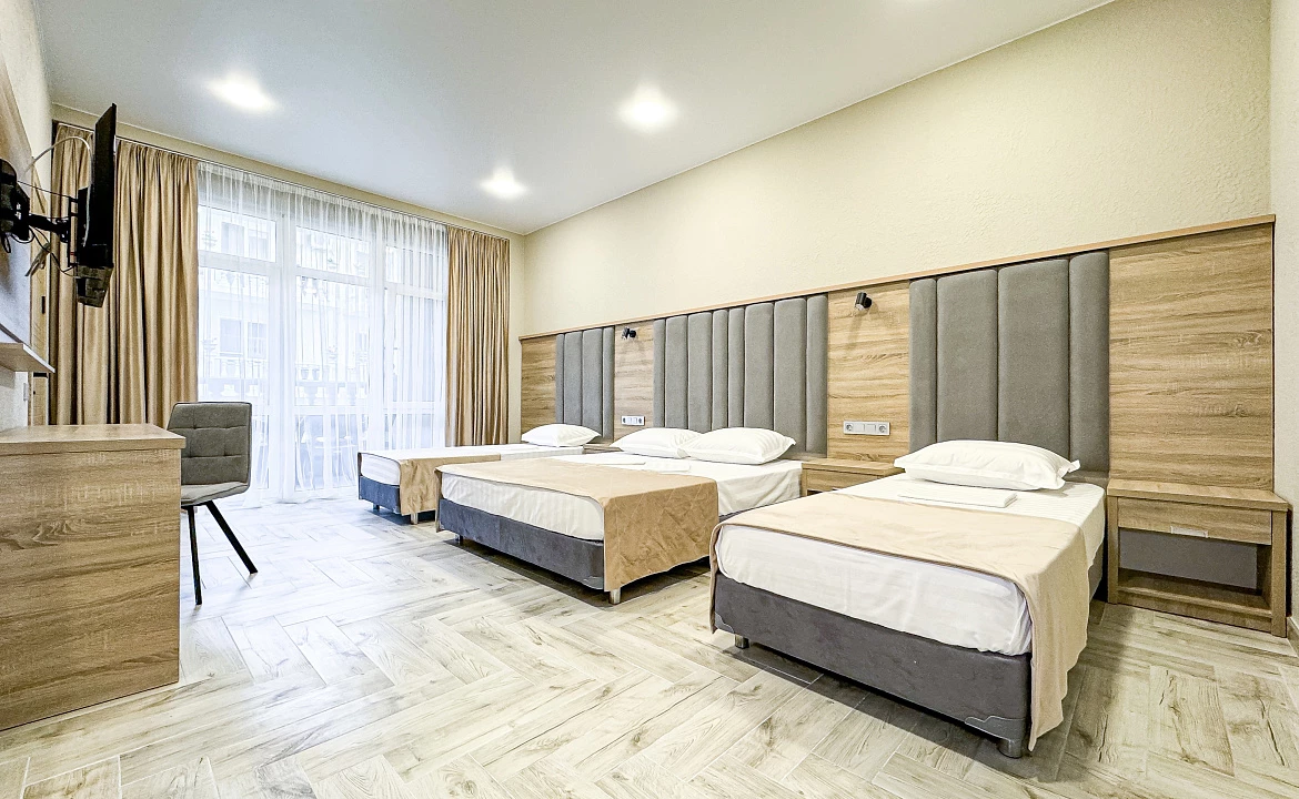 Корпус 2 Delux 4-х местный (с балконом). Anzhelina Family Hotel. Витязево