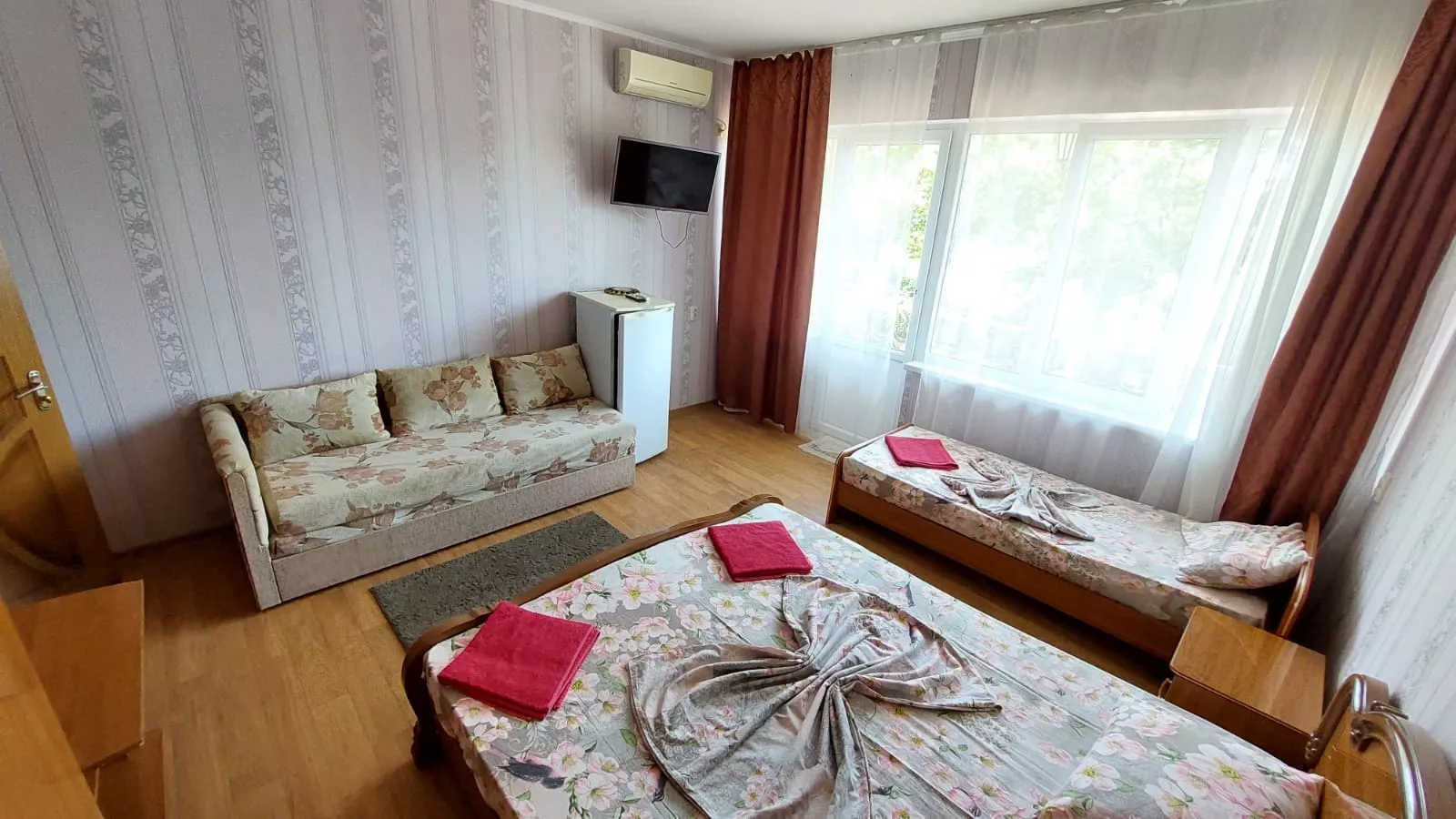 . Гостевой дом "Южный" у Гарика. Лазаревское . Гостевой дом "Южный" у Гарика. Лазаревское