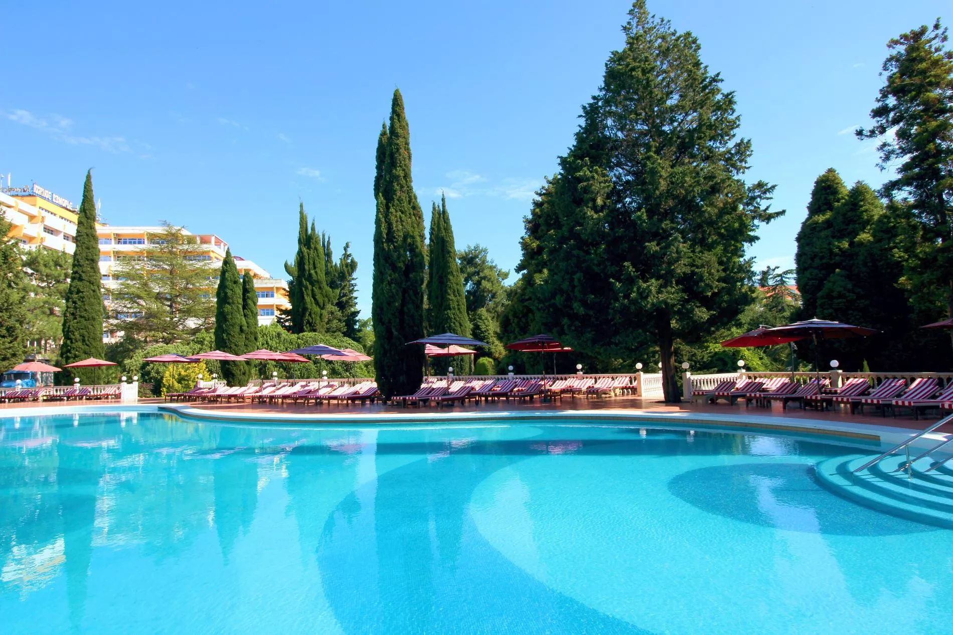 . Санаторий "Южное Взморье". Адлер