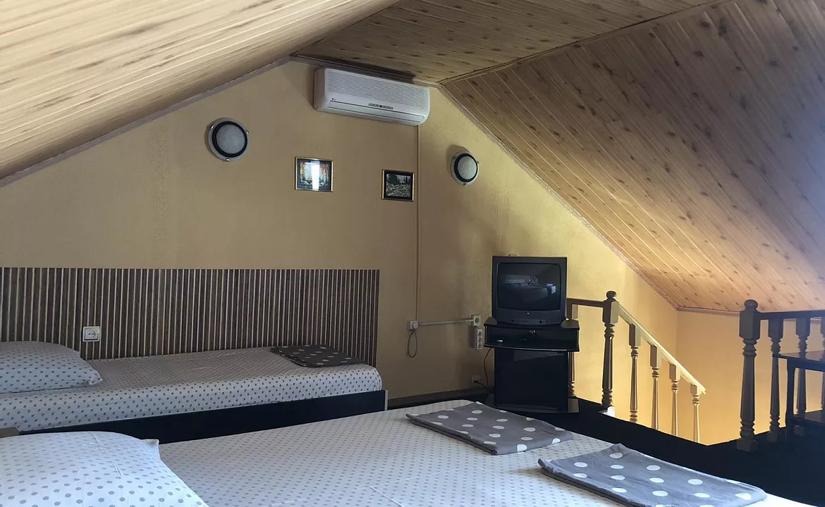 Четырехместный двухэтажный. Гостевой дом АнНи. Гаспра