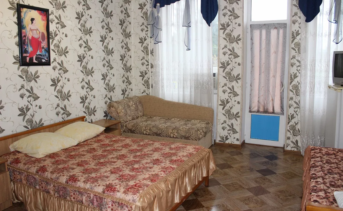 Четырехместный номер класса стандарт со всеми удобствами. Гостевой дом "Ника" - Анапа. Анапа Четырехместный номер класса стандарт со всеми удобствами. Гостевой дом "Ника" - Анапа. Анапа
