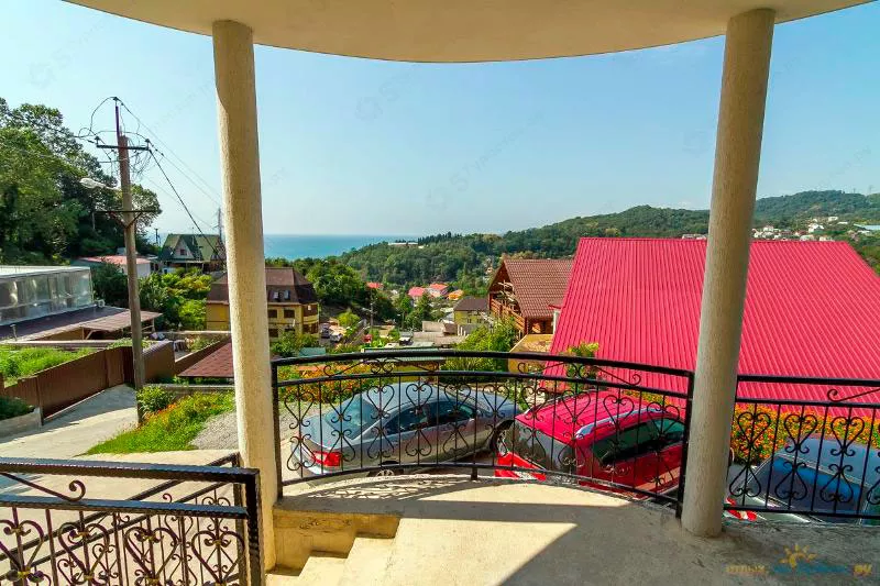 . Гостевой дом "Вилла АлКар". Лоо