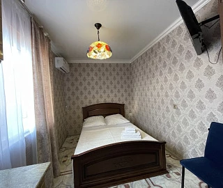 Двухместный номер эконом класса. Гостевой дом "Замок на Жемчужной". Двухместный номер эконом класса. Гостевой дом "Замок на Жемчужной".