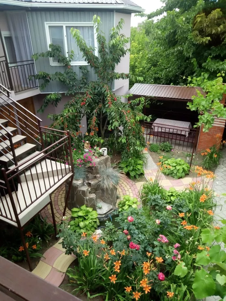 . Гостевой дом "Алина" - Голубицкая. Голубицкая