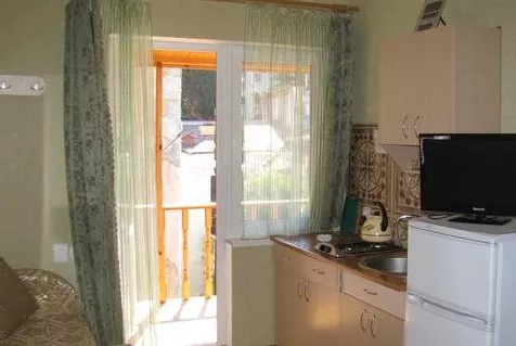 . Гостевой дом "Лето". Алушта