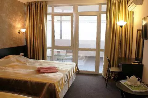 3-х местный номер. Отель «Корона». Витязево