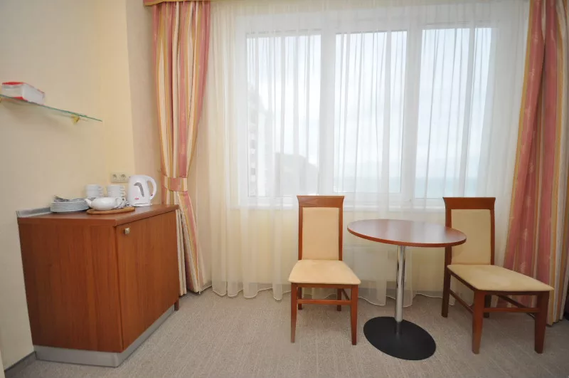 Номер Полулюкс. Гостиница Консоль-Спорт НИКИТА. Никита