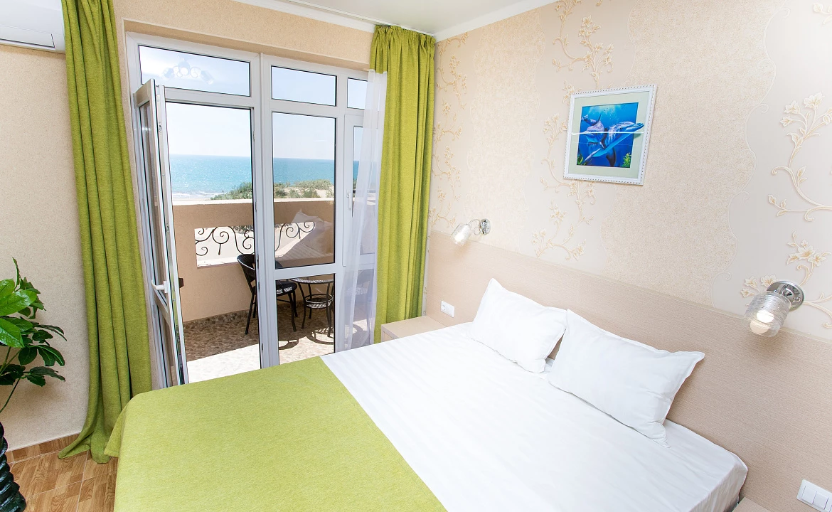 4-х местный «Семейный» с видом на море. Отель "Alfa Summer". Анапа