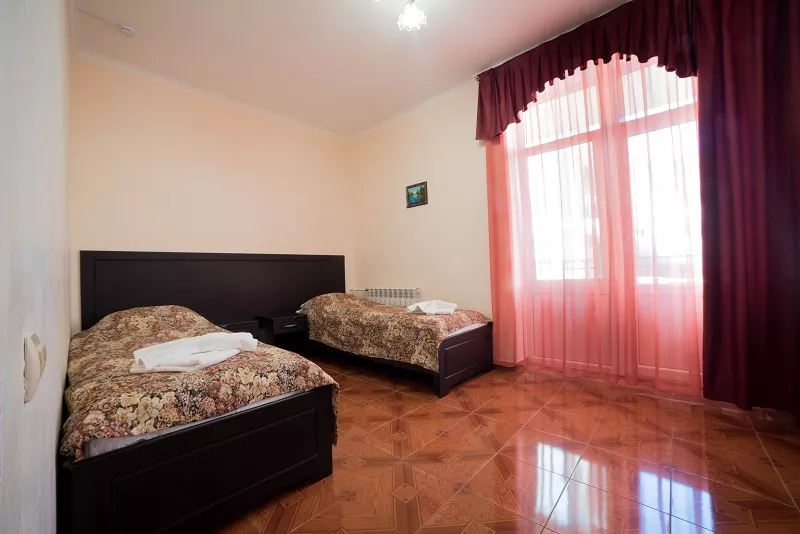 Стандартный 2-х местный. Гостевой комплекс "Екатерина". Витязево