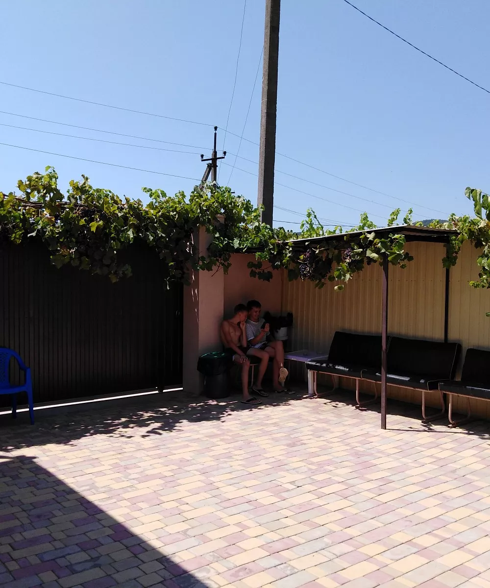 . Гостевой дом "На Луговой". Архипо-Осиповка