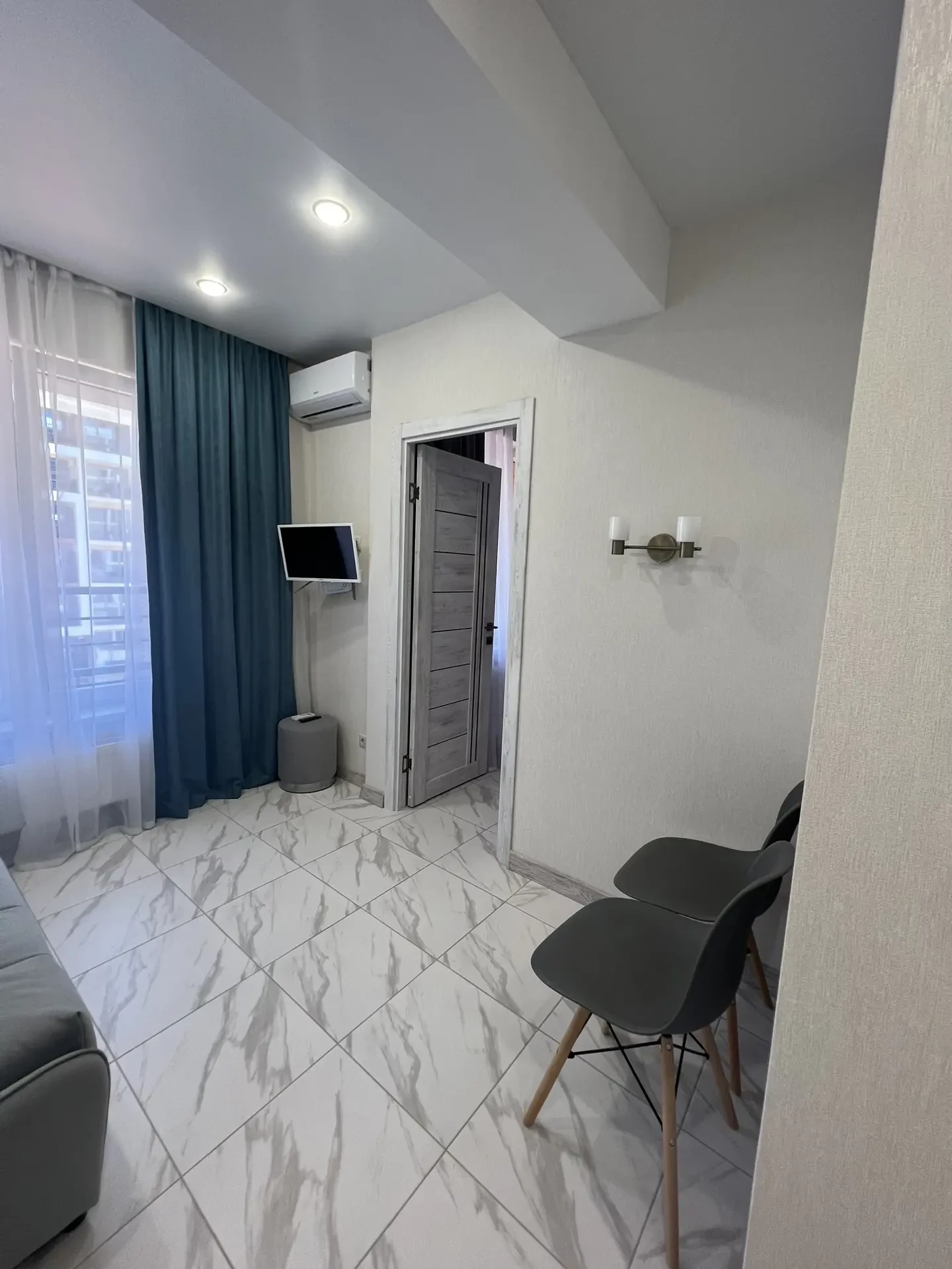 . Квартира в многоквартирном доме Апартаменты у моря с отдельной спальней. Дагомыс