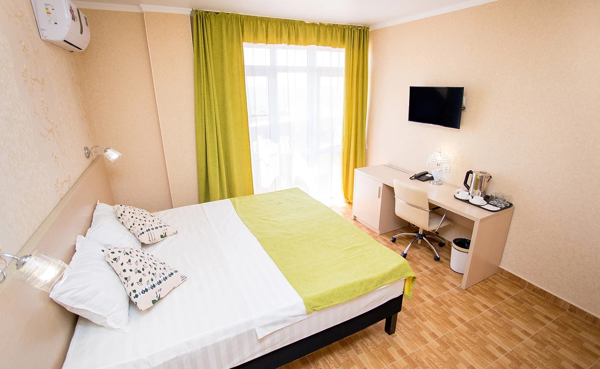 4-х местный «Семейный» с видом на море. Отель "Alfa Summer". Анапа