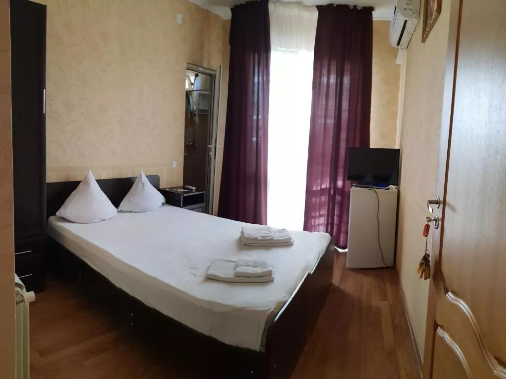 . Гостевой дом "GreenWood" . Адлер