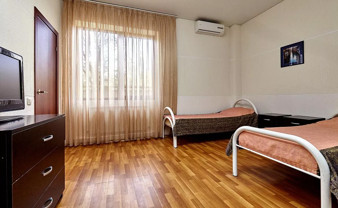 2-х местный эконом. Гостевой дом "ВИКТОРИЯ". Геленджик 2-х местный эконом. Гостевой дом "ВИКТОРИЯ". Геленджик