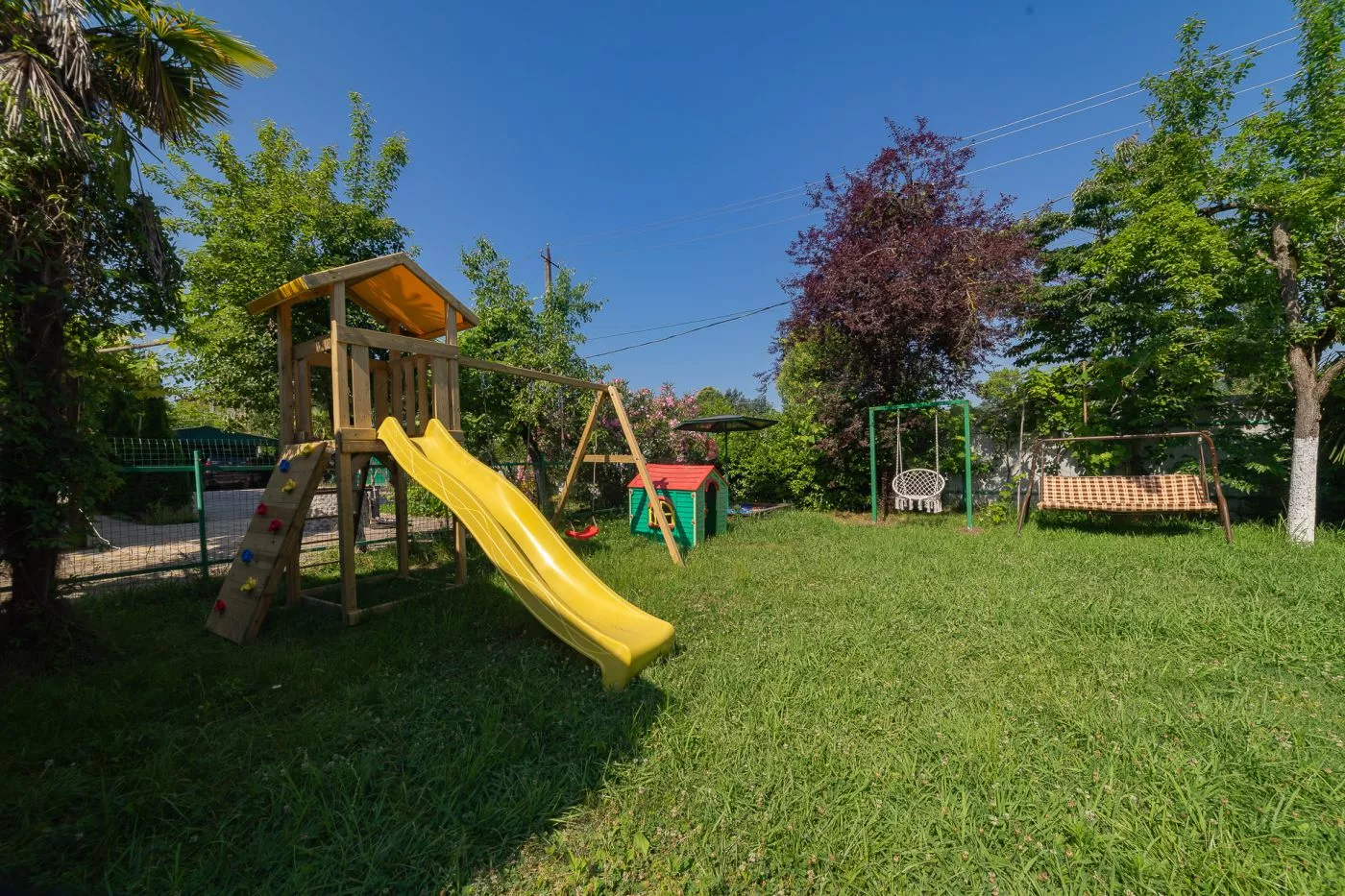 . Гостевой дом Family Holiday. Цандрипш