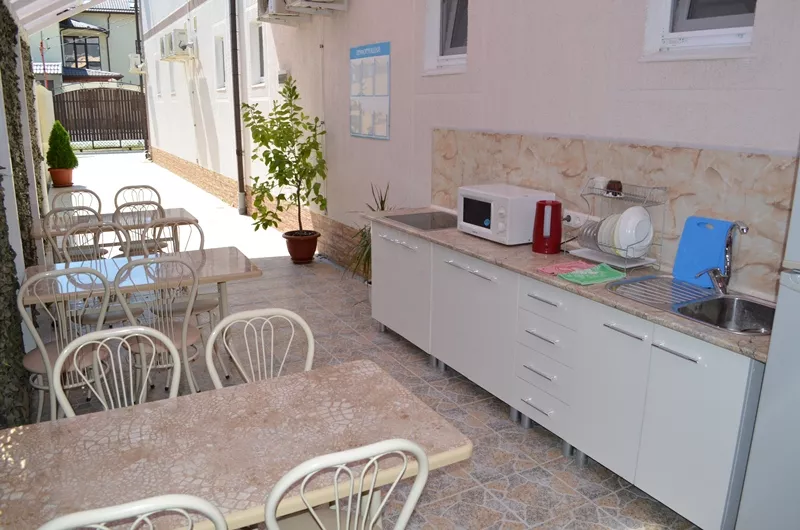 . Гостевой дом "Ярослав". Голубая бухта