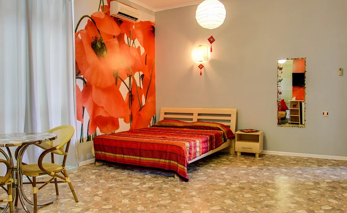 Люкс. Отель "У верблюжьих горбов". Коктебель