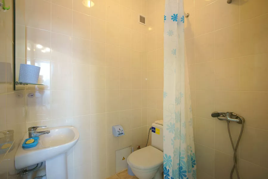 2-МЕСТНЫЙ НОМЕР. Гостевой дом БУМЕРАНГ. Саки 2-МЕСТНЫЙ НОМЕР. Гостевой дом БУМЕРАНГ. Саки