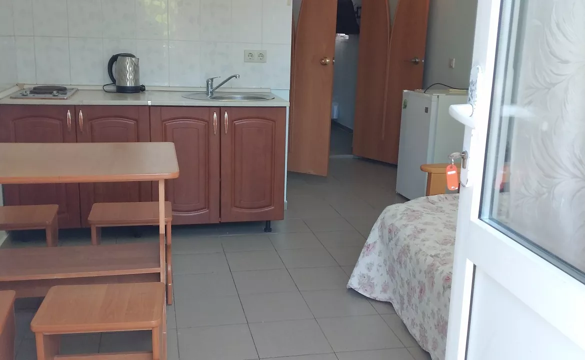 4 МЕСТНЫЙ 2 КОМНАТНЫЙ С КУХНЕЙ. Частный сектор Отдых у Ильича.. Лоо