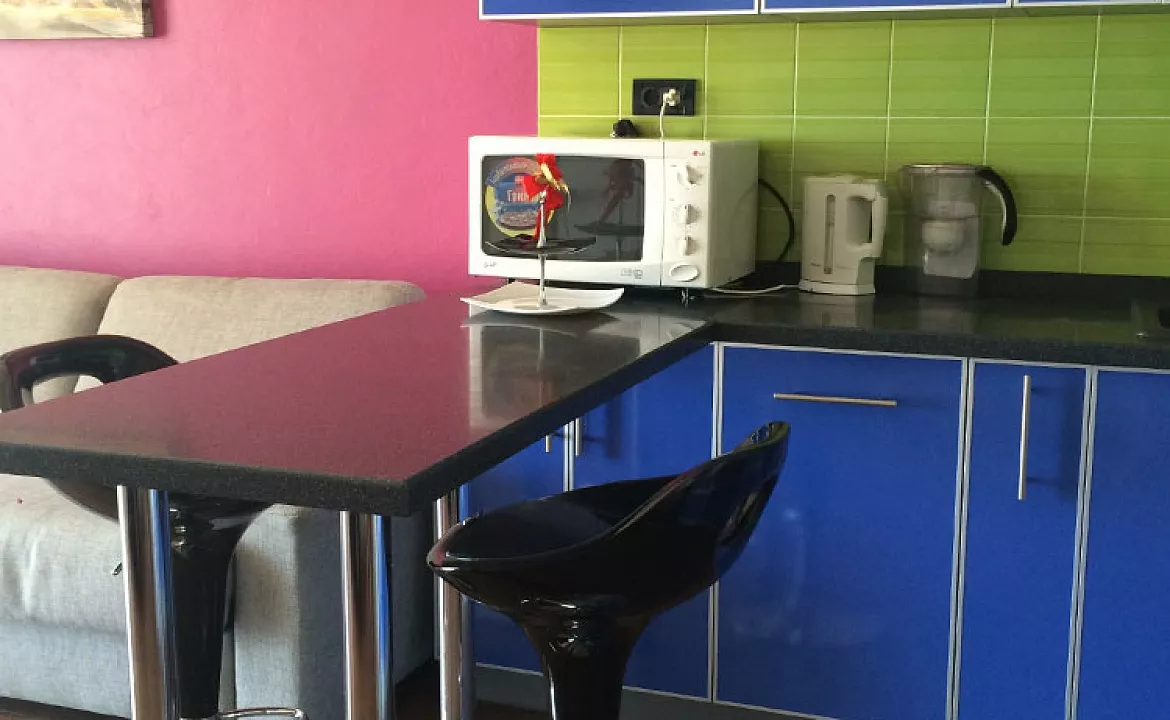 Семейный Люкс на первой линии. Квартира в многоквартирном доме Аппартаменты «Премьера». Чайка