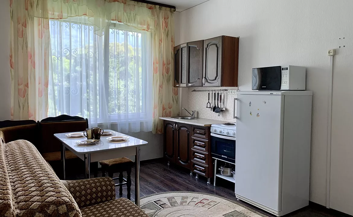 4-ех местный  ЛЮКС. Гостевой дом Калина. Гагра