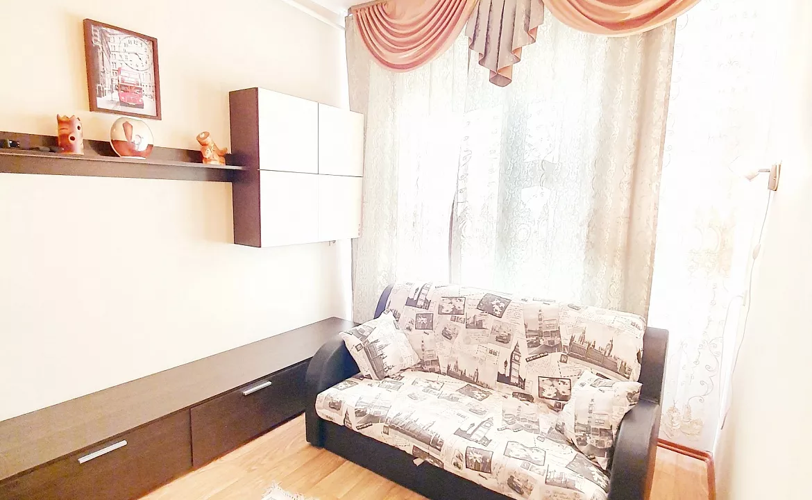 Двухкомнатный четырехместный с балконом и кухней. Гостевой дом Родник. Красная Поляна