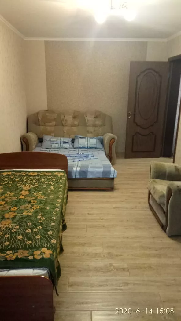 . Квартира в многоквартирном доме 2-х комнатная квартира у моря. Ейск