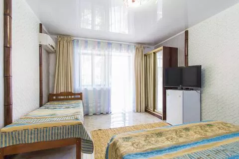 3-х местный номер. Отель "Югоморье". Архипо-Осиповка