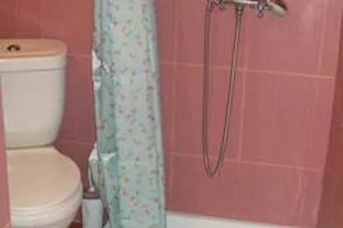 Номер 4-х местный «Улучшенный». Гостевой дом «Виктория» - Заозерное. Заозерное Номер 4-х местный «Улучшенный». Гостевой дом «Виктория» - Заозерное. Заозерное