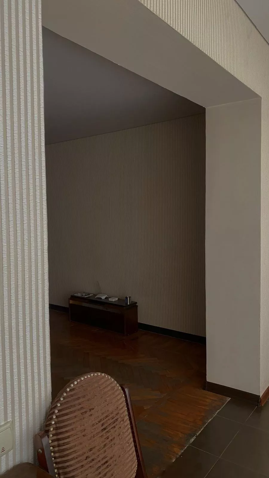 . Двухкомнатная квартира у рынка . Гагра