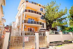 Гостевой дом Дом у Моря ЛАКИ Гостевой дом Дом у Моря ЛАКИ