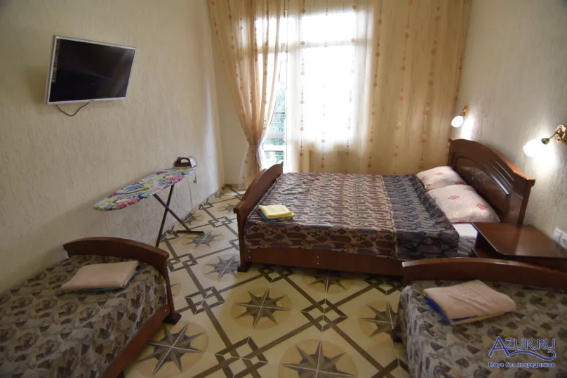 . Квартира в многоквартирном доме "2х-комнатная Мира 15". Кабардинка