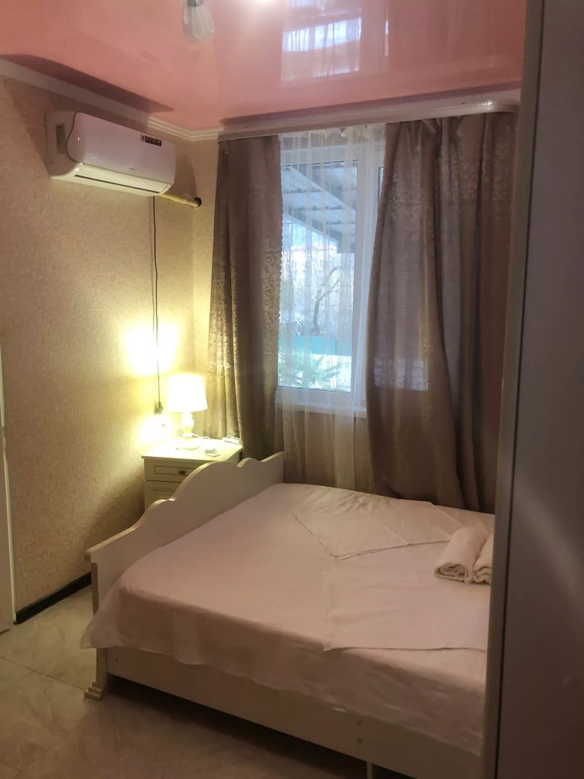 . "Delis" (Делис). Гагра