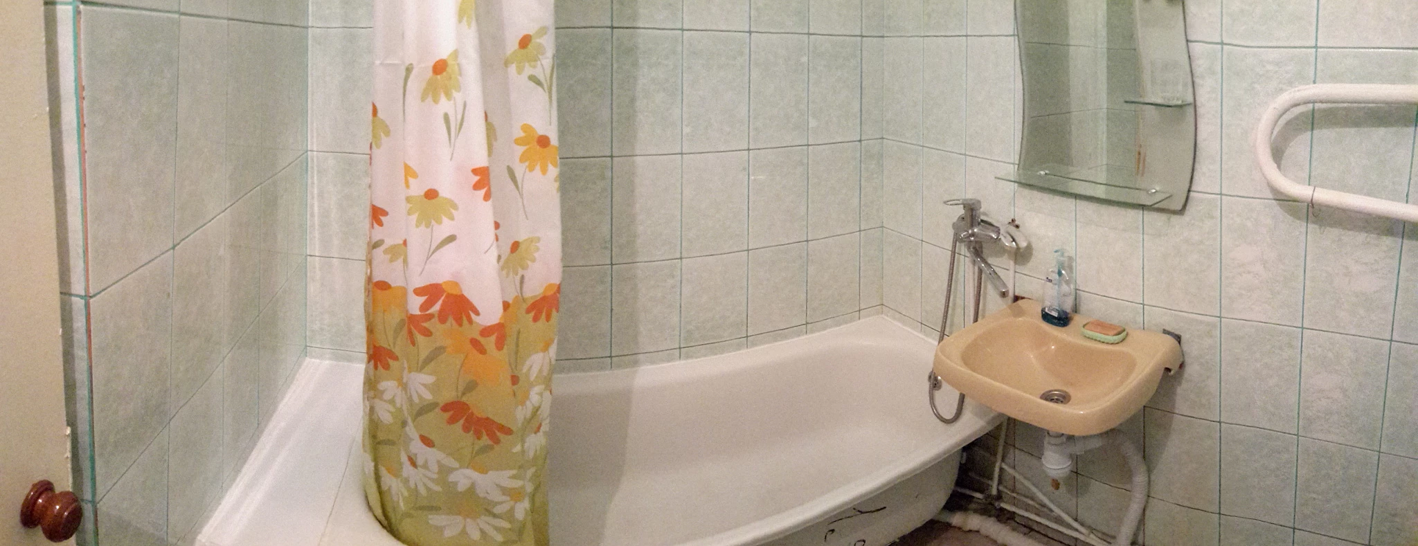 . Квартира в многоквартирном доме Просторная квартира на море . Квартиры в Пицунде