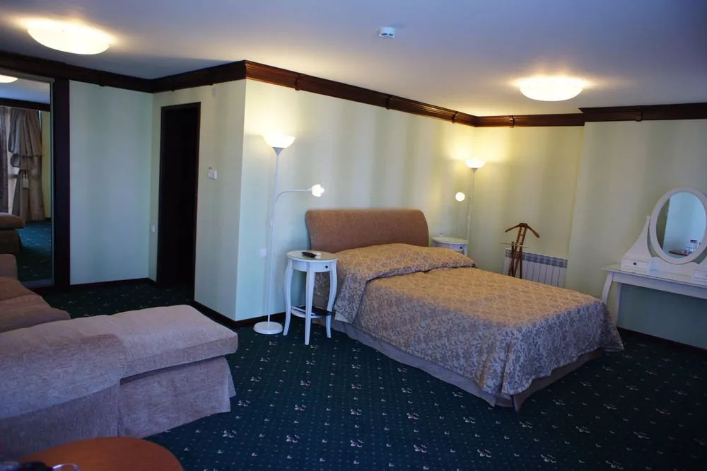 «Люкс» двух-комнатный 2-х местный. Санаторий "Туапсе". Бжид