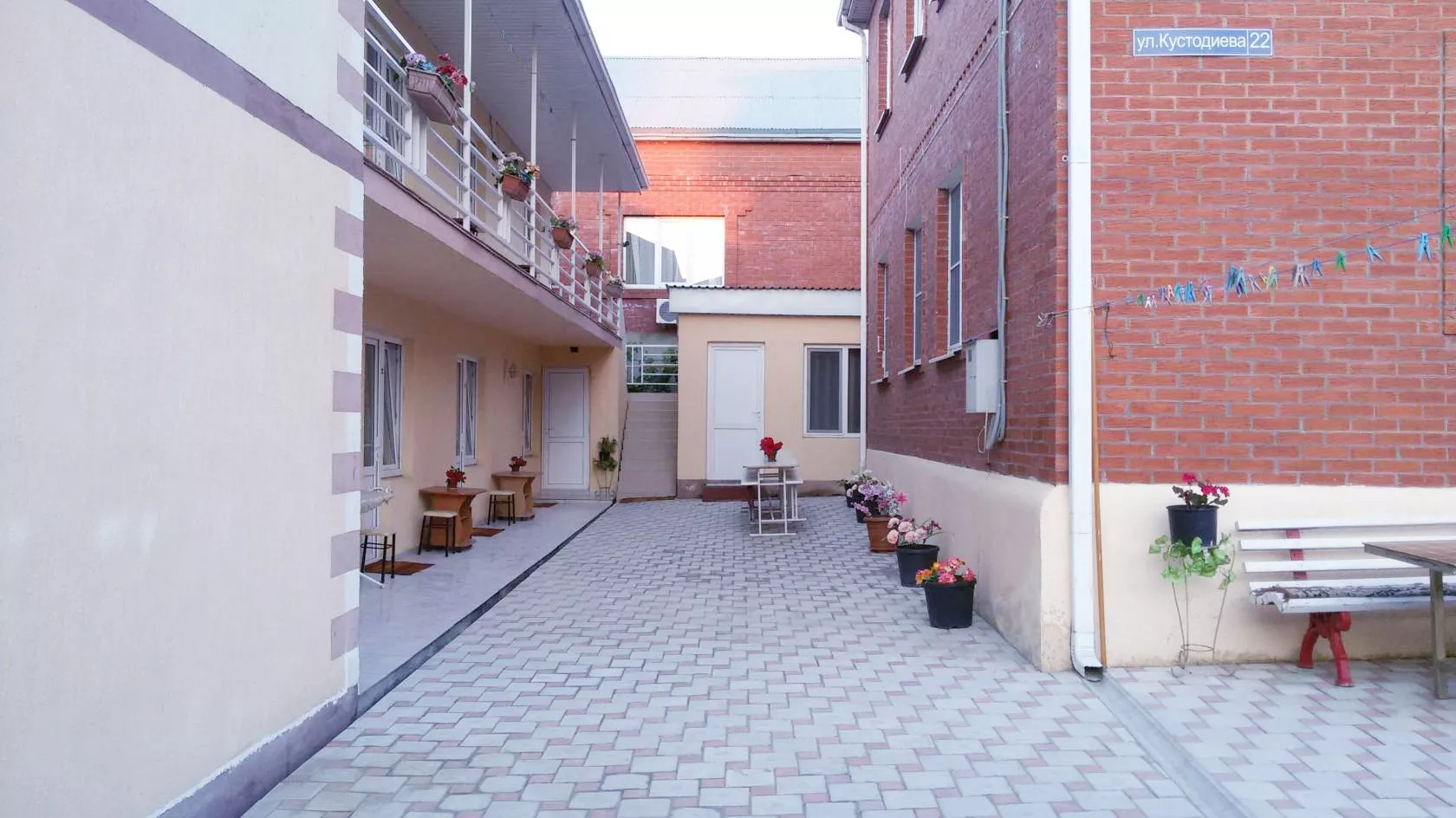 . Гостевой дом "Флора". Геленджик . Гостевой дом "Флора". Геленджик