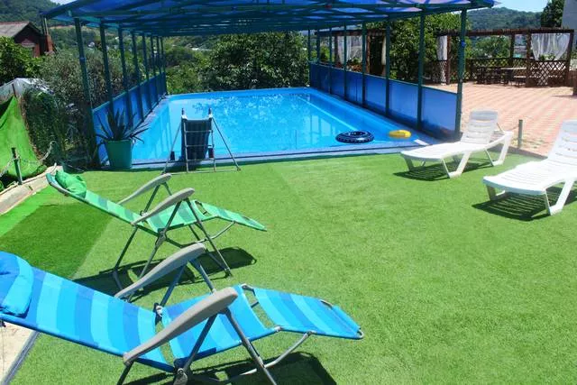 . Гостиница "Верона". Вардане