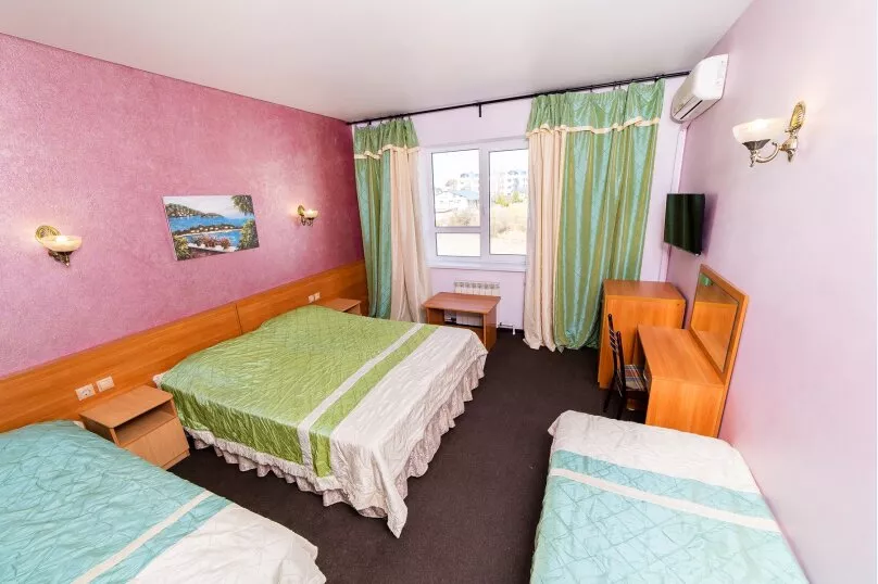 . Отель «Корона». Витязево