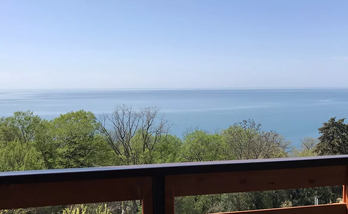 Двухместный номер ЛЮКС с кухней и балконами. Гостевой комплекс "Буэнос Диас". Совет-Квадже