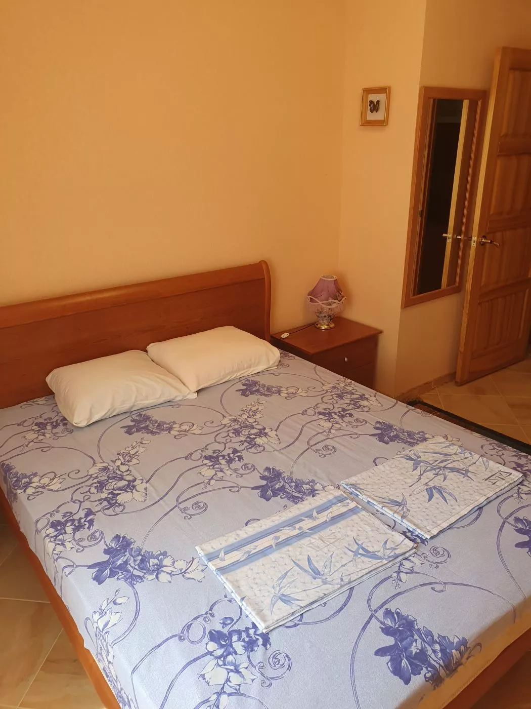 . Квартира в многоквартирном доме Двухкомнатная квартира Кольцевая 2. Квартиры в Лазаревском