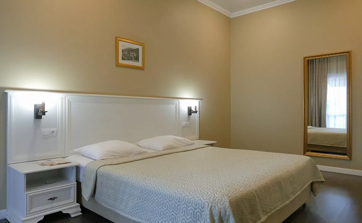 Апартаменты с одной спальней. Отель «Абаата». Гагра