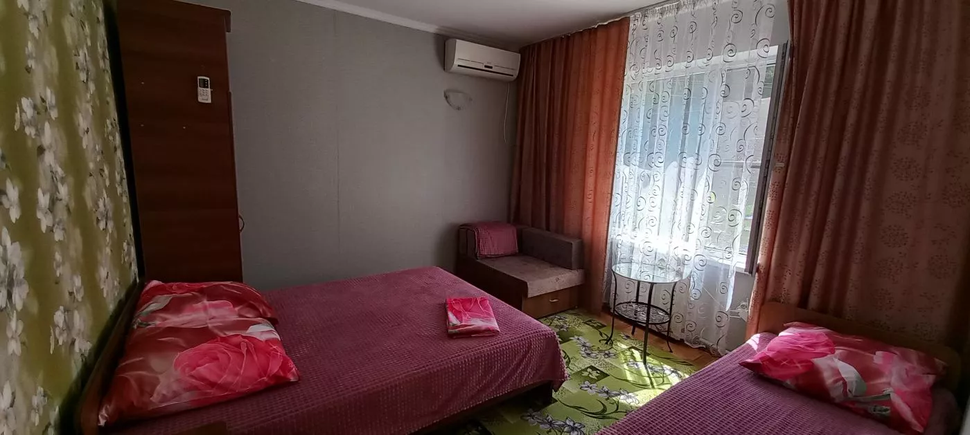 . Частный сектор "Ксения". Совет-Квадже . Частный сектор "Ксения". Совет-Квадже